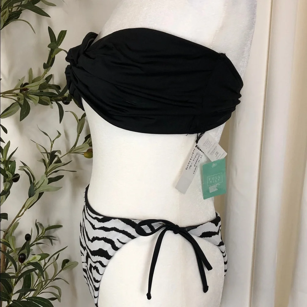 NWT Tilly's Swim Bikini Bandeau Twist Top with Zebra Tie-Side Bottoms Sz XL (S2)